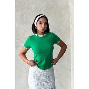 Camiseta de punto gofrado con cuello redondo y color crema esmeralda TOPSHOW para mujer, top informal de manga corta en tallas S, M, L, XL. - Product Image 1