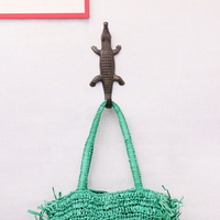 Crochets muraux en fer crocodile antique de qualité supérieure faits à la main Porte-clés Porte-cintres Vente en gros à bas prix
