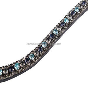 Bandeau de tête de cheval en cuir noir fait main de qualité supérieure, personnalisé avec 3 rangées de cristaux noirs, chaîne métallique, bande marron et fermeture à pression - Product Image 5