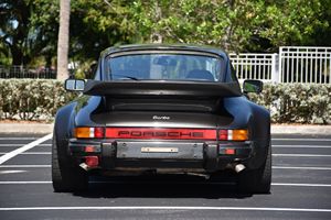 ข้อเสนอสุดพิเศษ! รถปอร์เช่ 911 ทูร์โบ คูเป้ ปี 1982 พร้อมส่งมอบ - Product Image 5