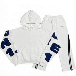 Conjunto de chándal de invierno personalizado para hombre, de peso pesado y transpirable, con sudadera con cremallera de lavado ácido y pantalones de chándal acampanados de pierna recta, de corte oversize - Product Image 4