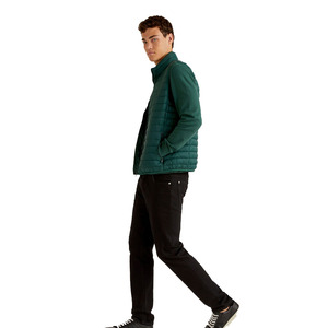Chaqueta de poliéster para hombre, Material elegante, color verde oscuro, cremallera completa, cuello alto, sin mangas, con bolsillos - Product Image 3