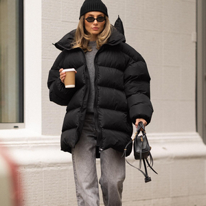 Chaqueta térmica de invierno para mujer, diseñada para resistir el viento, con relleno aislante, fabricación y suministro de prendas de abrigo. - Product Image 5