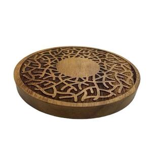 Dessous de verre élégants en bois naturel avec gravure laser Dessous de verre imprimés avec logo personnalisé pour petit-déjeuner café vin - Product Image 1