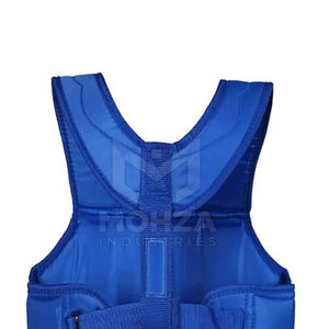 Protège-poitrine en cuir de haute qualité pour l'entraînement de boxe, léger, écologique, personnalisable, fabriqué au Pakistan - Product Image 5