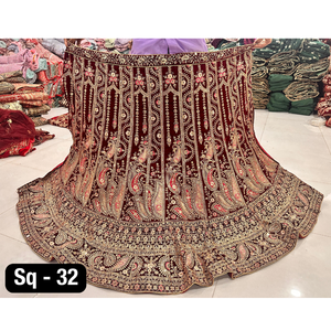 Élégant velours Lehenga Choli ensemble pour les mariages lourde broderie double peut Flair doux Net Dupatta fournisseur en gros - Product Image 4