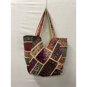 Banjara-Bolso tradicional hecho a mano con espejo para mujer, bolsa de mano étnica, Zari bohemio, bordado, indio, venta al por mayor - Product Image 4