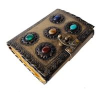 Journal en cuir véritable intégré à cinq pierres Wiccan Antique Deckle Edge Carnet de notes Journal scolaire fait à la main avec serrure en laiton Antique C