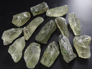 Bâtons bruts de cristal d'améthyste verte naturelle, point de guérison minérale, 30-40 mm, certifié par un tiers, PMEGEMSBEADS RC1 - Product Image 3