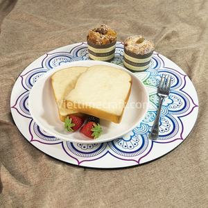 Napperon en laque à fleurs de Style Mandala Ensemble de décoration de table de service rond personnalisé écologique pour la vente en gros de repas - Product Image 1