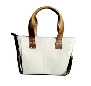 Bolsos de Mano de Cuero Genuino 100% de Primera Calidad para Mujer, Gran Capacidad, Cierre de Cremallera, Acabado Negro Elegante, Logotipo Personalizable - Product Image 4