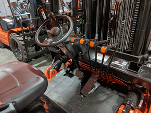 Oferta Exclusiva de Subasta para Montacargas Neumáticos FD50S 2026 con Capacidad de Carga de 11000 Libras - Product Image 4