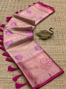 Excellente qualité nouveau concepteur vêtements modernes pour les femmes Kanjivaram soie Saree & Blouse avec tissage travail fabricant de Surat - Product Image 2