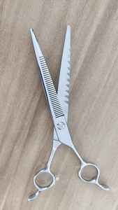 Ciseaux droits professionnels de toiletteur de chien ciseaux amincissants de beauté en acier inoxydable pour animaux de compagnie fabriqués articles professionnels pour animaux de compagnie - Product Image 2