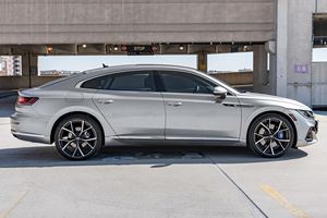 2021 ARTE0N SEL Premium R-Line USED LOW Mileage Sound Engine Automatic <b>Panoramic</b> Sunroof LED Headlights Ready to Ship - Product Image 4