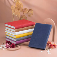 Livres du Saint Coran religieux délicats et magnifiques, impression de livres reliés sur mesure, Saint Coran disponible à prix de gros