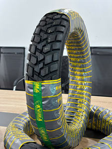 Pneu moto tubeless haute performance KUMATIRE K525 (110/90-16) pour la conduite en ville et les performances sur routes mixtes - Product Image 2