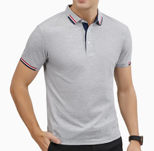 Polos colorés et personnalisés en coton avec logo respirant à manches courtes, parfaits pour le travail ou les loisirs - Product Image 1