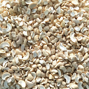 เม็ดมะม่วงหิมพานต์ WS LP SP Kaju santigo stigo Broken บริการปรับแต่งถั่วและเมล็ด - Product Image 1