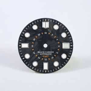 Fabricant de cadrans de montres NH34 GMT, logos personnalisés OEM/ODM, cadran en fibre de carbone NH35 28,5 mm, index MM, luminescence BGW9 C3 pour cadrans de montres NH34 GMT. - Product Image 1