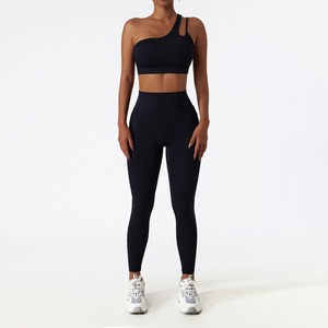 Conjunto de yoga para mujer al por mayor, ropa deportiva para gimnasio de calidad superior con diseño transpirable, nuevo y propio diseño - Product Image 2