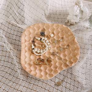 Bol en bois naturel de haute qualité Unique stylisé sculpté Accents décoratifs Top vente polyvalent décor à la maison - Product Image 6