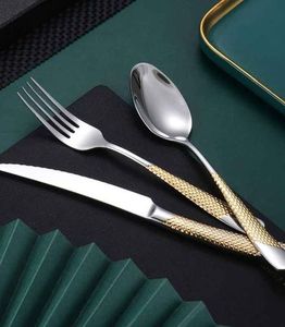 Ensemble de couverts haut de gamme pour des tables élégantes avec une qualité et des matériaux exceptionnels pour un usage domestique au meilleur prix - Product Image 2