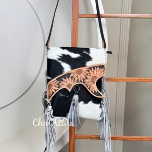 กระเป๋าถือสะพายไหล่หนังแท้สำหรับผู้หญิงกระเป๋าถือแบบตะวันตกมีพู่ห้อย - Product Image 1