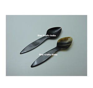 Juego de Cubiertos de Cuerno Natural Decorativos Hechos a Mano, Diseño Clásico, Más Vendidos, Cuchara y Tenedor para Servir Ensaladas, Utensilios de Cocina para Hotel - Product Image 2