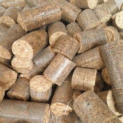 Charbon de bois noir en bâtonnets, bois dur, combustible pour barbecue, valeur calorifique 7000-8000 Kcal/Kg - Product Image 2