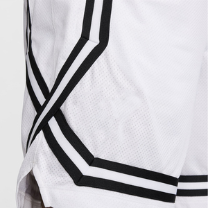 กางเกงบาสเก็ตบอลตาข่ายผู้ชายแบบกำหนดเอง ขอบแถบคู่ แห้งเร็ว ระบายอากาศได้ดี กางเกงฝึกซ้อม OEM แบรนด์ส่วนตัว ขายส่ง - Product Image 6