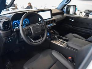 Nuevo Vehículo Todoterreno de Lujo 7S 2025, SUV de Tamaño Completo 4x4, 415 CV, Transmisión Automática, Gran Tanque de Combustible de 80 L, Vehículo Todoterreno Premium - Product Image 2