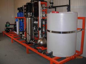 ระบบกรองน้ำทะเลแบบออสโมซิสผันกลับ (RO) ขนาด 5000 ลิตร/ชั่วโมง 5/10/15 กิโลวัตต์ 380 โวลต์ - Product Image 2