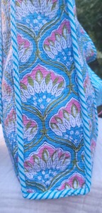 Sac fourre-tout de voyage vintage pour femme, tendance estivale, imprimé en blocs, coton matelassé, motif floral Kantha, fermeture éclair, doublure en toile - Product Image 2