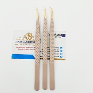 Pinzas de la mejor calidad para extensiones de pestañas Color blanco con punta dorada Aislamiento individual Pinzas de ángulo de 45 grados - Product Image 6