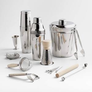 Premium Stainless Steel <b>Cocktail</b> <b>Shaker</b> with Ribbed Collar Smooth Grip Leak Proof Ideal for Home Bar and Professional Mixing - Product Image 3