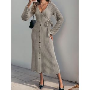 Abito Lungo a Costine con Scollo Incrociato e Maniche Lunghe, Cappuccio, Elegante e di Tendenza, Stile da Festa, Traspirante, Lunghezza al Pavimento per le Giornate Primaverili - Product Image 4