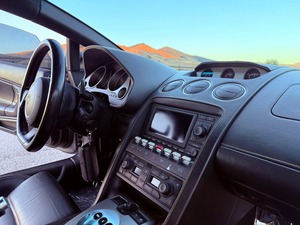 Lamborghini Gallardo Coupé d'Occasion Impeccable de 2006 Ventes Saisonnières Voitures d'Occasion Premium - Product Image 2