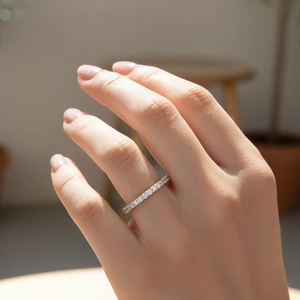 แหวนทองคำหรูหราแบบครึ่งวง ดีไซน์ทันสมัย เครื่องประดับชั้นดี แหวนแต่งงานสำหรับผู้ชาย ของขวัญสำหรับงานหมั้นและวันครบรอบ - Product Image 4