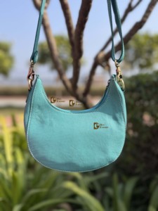 Bolso de Mano de Cuero Tallado a Mano, Estilo Bohemio Gitano, Color Turquesa, Diseño a Cuadros, Bolso de Hombro, Gran Venta - Product Image 3