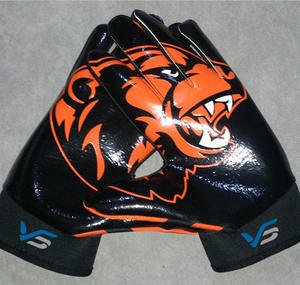 Gants de football américain de haute qualité OEM service sur mesure gants de rugby collants gants de sport à doigts entiers - Product Image 3