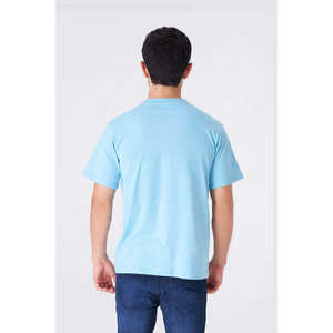 Camiseta azul claro para hombre para una comodidad informal - Product Image 4
