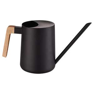 Práctica regadera de metal diseñada para uso continuo en el jardín con una construcción robusta y un flujo de agua equilibrado. - Product Image 5