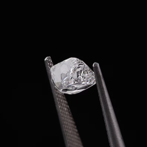 Diamant de laboratoire taillé Ashoka 2 carats, excellente clarté VS, couleur EF, certifié IGI, diamant non monté pour la fabrication de bijoux, provenant d'un grossiste - Product Image 4