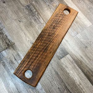 Planche de service élégante en bois d'acacia avec poignée décalée Plateau en bois de manguier fabriqué à la main pour couper le service et le divertissement - Product Image 6