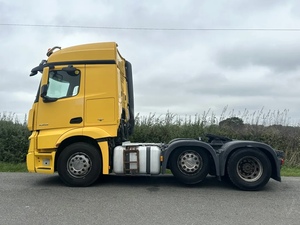Mercedes Benz Actros 2545 6X2 2016, Caja de Cambios Automática, 266,184 Km, Euro 6, Motor Turbodiésel de 12,809 cc y 12.8 Litros - Product Image 4