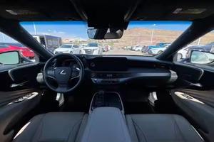 Lexus LS 2021 500 Sièges en cuir à moteur turbo soigneusement utilisés Toit ouvrant panoramique Direction gauche - Product Image 4