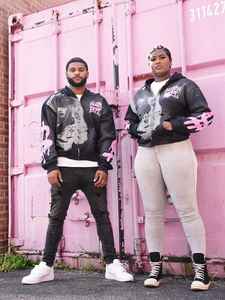 Streetwear OEM personnalisé délavé à l'acide Impression DTG personnalisée Sweat à capuche graphique 100% coton avec fermeture éclair en strass pour hommes - Product Image 5