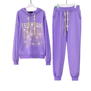 เสื้อโค้ทกีฬาพิมพ์ลายทันสมัยสำหรับผู้หญิงเสื้อโค้ทกีฬาผ้าฟลีซหนาสำหรับฤดูหนาวพร้อมกางเกงวอร์มเสื้อแจ็กเก็ตกีฬา - Product Image 3