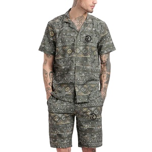 StreetWear à manches courtes Jogging costume hommes deux pièces ensembles courts imprimé par sublimation Logo personnalisé été survêtements décontractés - Product Image 1